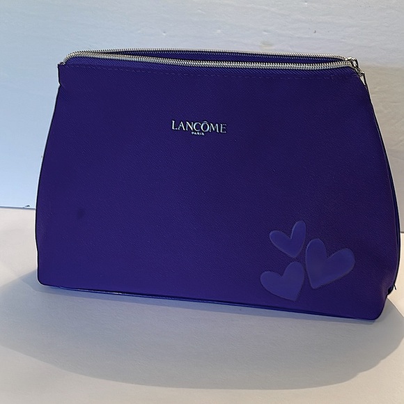 Lancôme Purple Makeup Bag (with zippered closure) - Picture 2 of 8